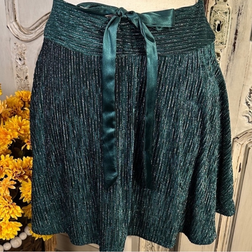 Francesca's Collections Sparkle Green Skater Mini Skirt with Bow Womens XL NWT